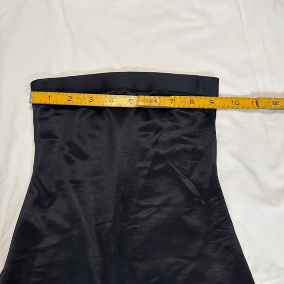 Skims Barely There Cropped Legging & High Waist Short Brown Size XXS Satin Silky - Picture 4 of 12